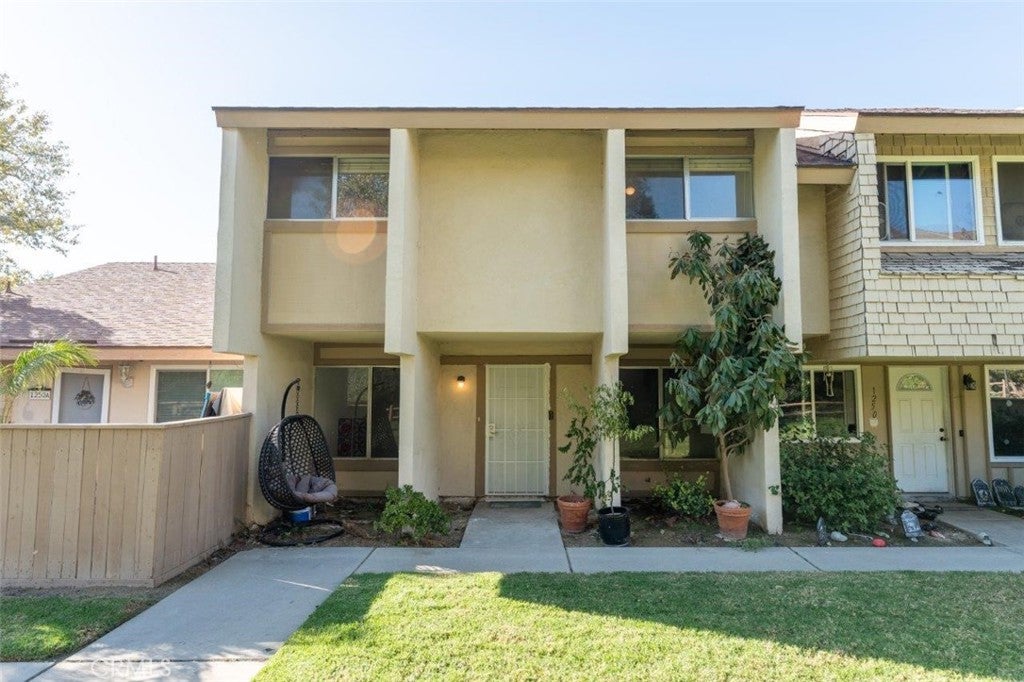 1250 S Diamond Bar B