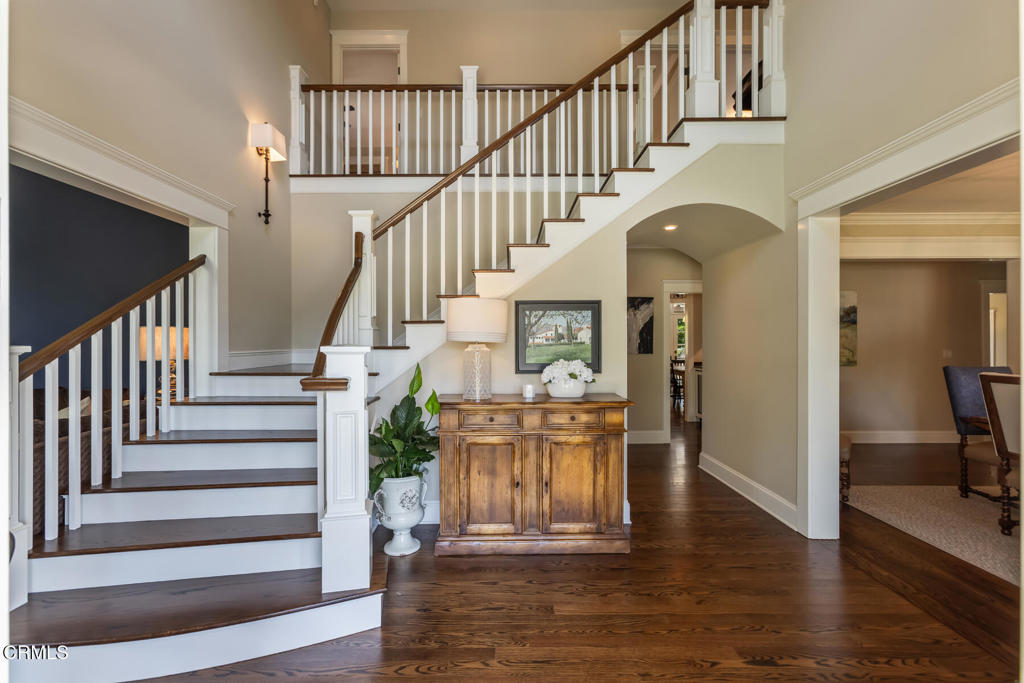Properties 4 5124 Caroli Lane