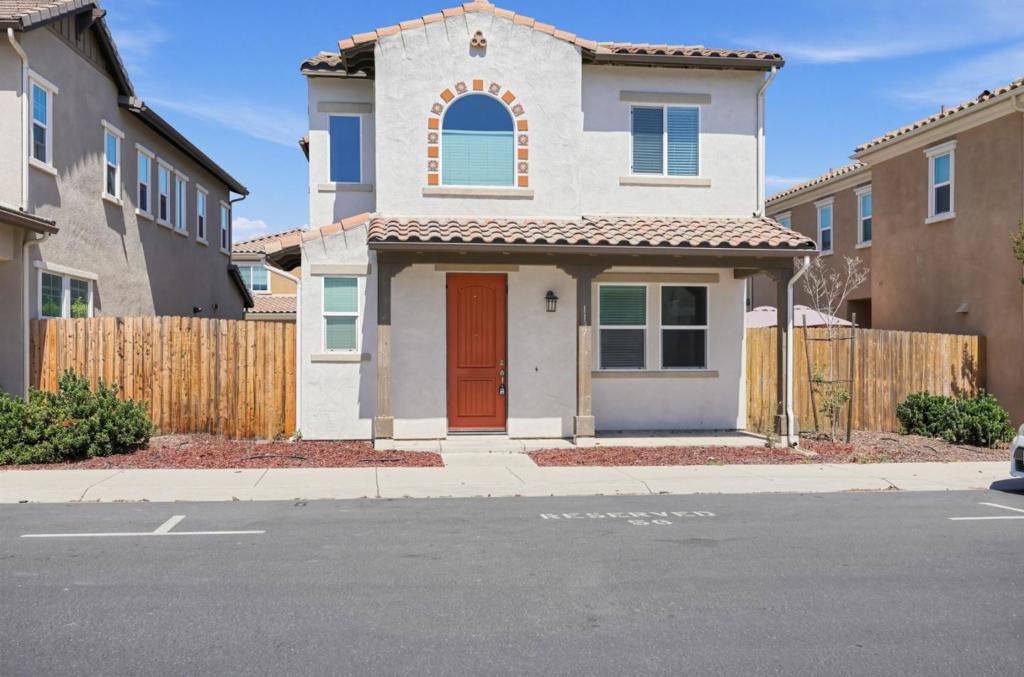 1137 Fox Field Lane
