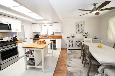 Photo of 212 E IMPERIAL Avenue #A, El Segundo, CA 90245 (MLS # SB25227102)