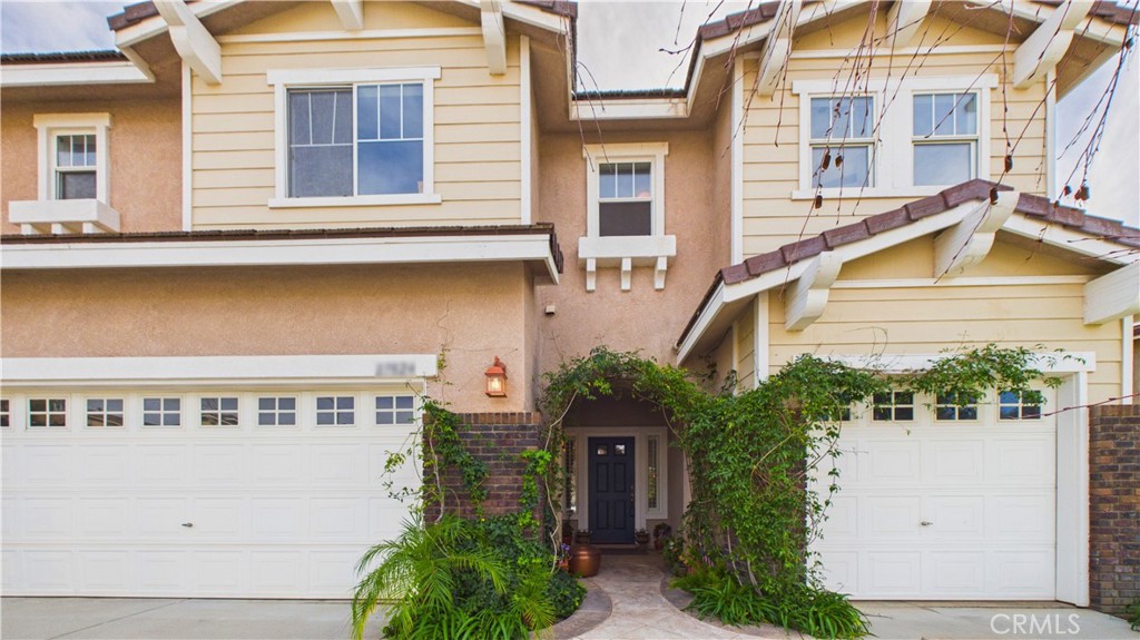 27824 Pine Crest