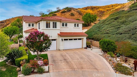 Photo of 29161 Harmony Way, Saugus, CA 91390 (MLS # SR26095385)