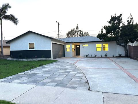 Photo of 725 N Hanover St, Anaheim, CA 92801 (MLS # PW26085564)