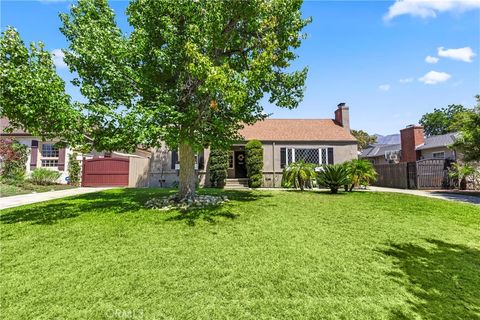 Photo of 2205 Las Lunas St, Pasadena, CA 91107 (MLS # AR26047221)