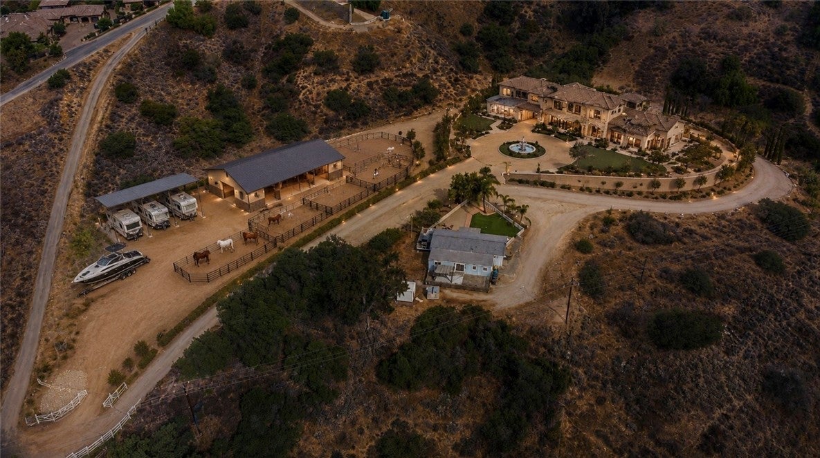 8081 Popely Pass
