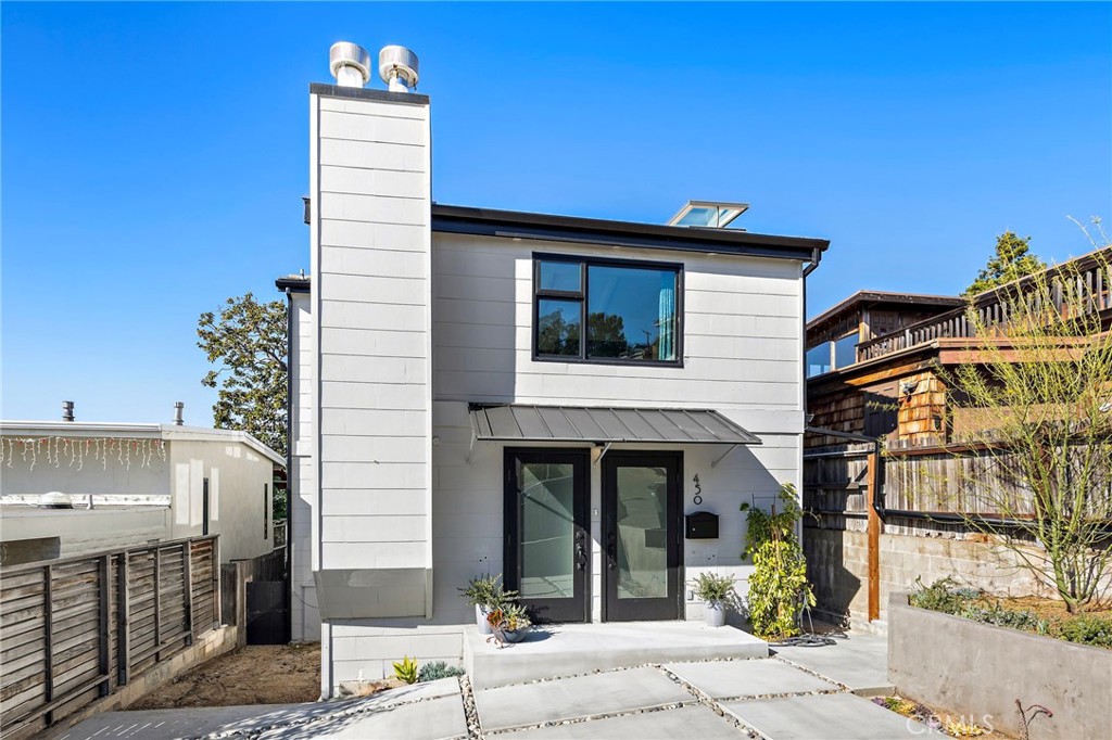 450 Ruby Street Lower