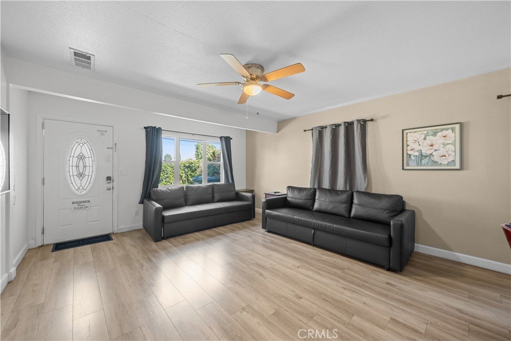18319 Norwalk Boulevard