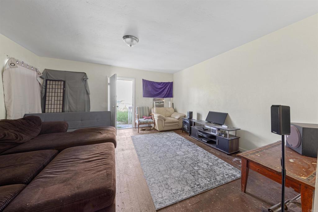 206 212 S 35th