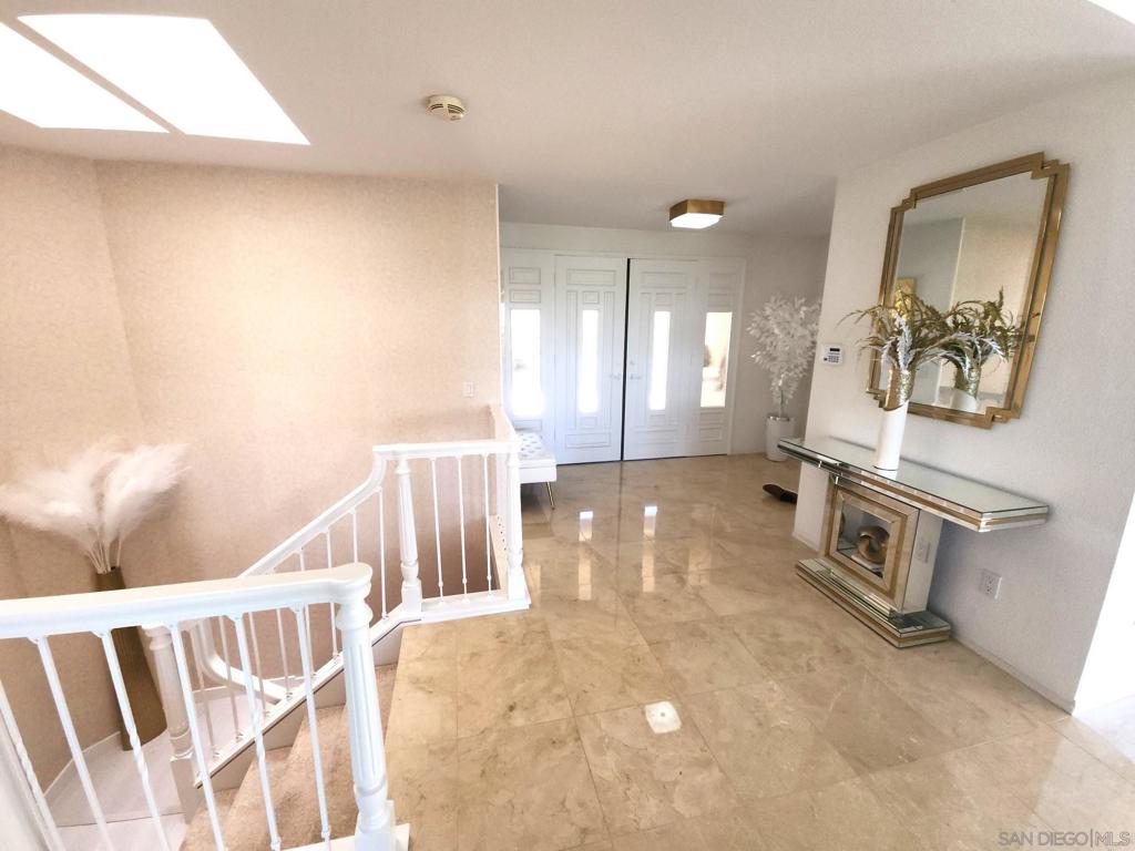 3933 Pinnacle Pl