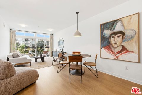 Photo of 4215 Glencoe Avenue #226, Marina Del Rey, CA 90292 (MLS # 26638303)