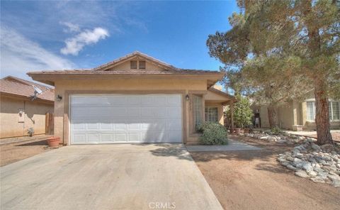 Photo of 12437 Goldstone Dr, Victorville, CA 92392 (MLS # TR26073622)