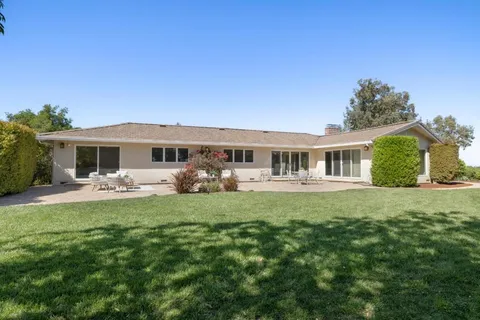 27133 Adonna Court, Los Altos Hills, CA 94022 - MLS#: ML82040056