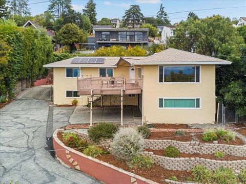 Photo of 15836 Highland Drive, San Jose, CA 95127 (MLS # ML82024090) Photo of 15836 Highland Drive, San Jose, CA 95127 (MLS # ML82024090)