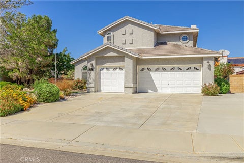 Photo of 5613 W Avenue L1, Lancaster, CA 93536 (MLS # BB26223893)