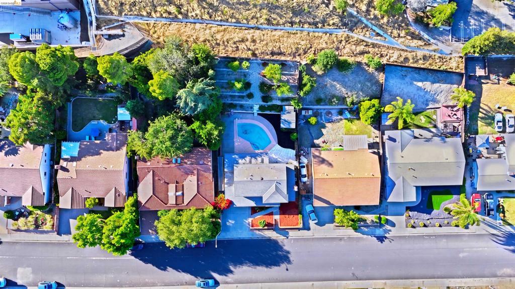 14 Terranova Dr