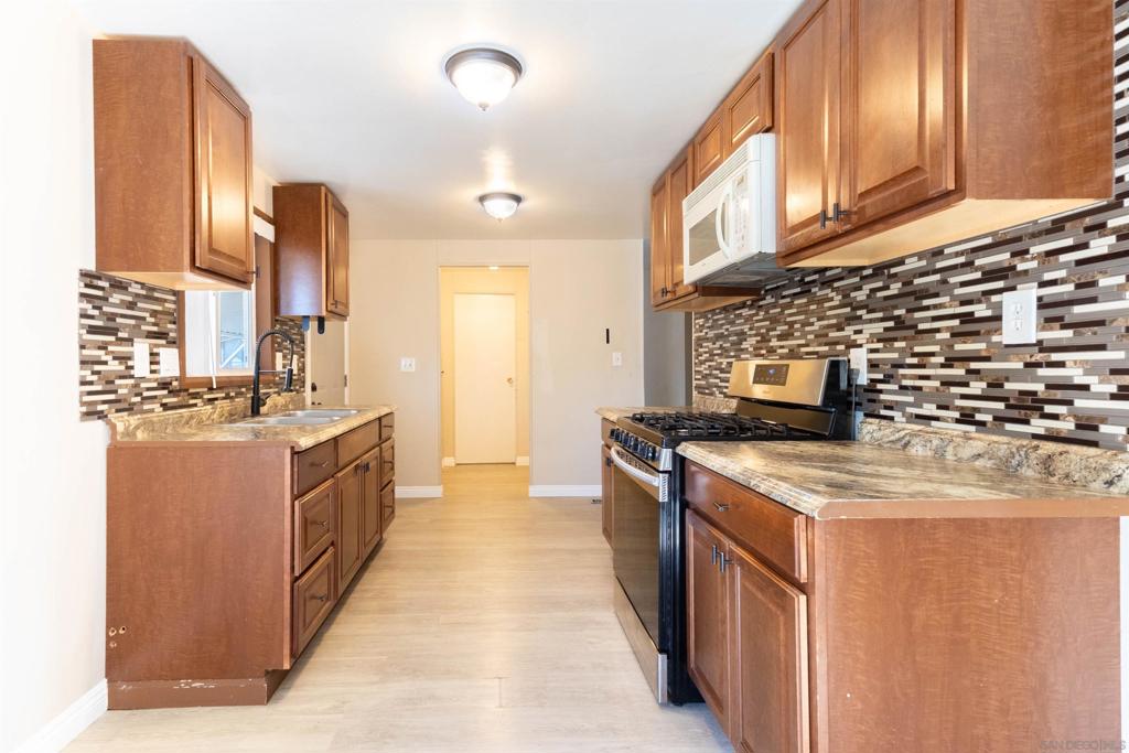 4660 N. River Road 80