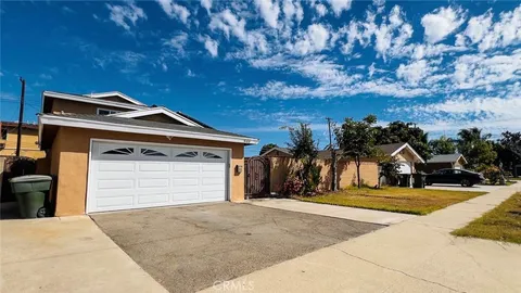 900 S Hayward St, Anaheim, CA 92804 - MLS#: OC25242653