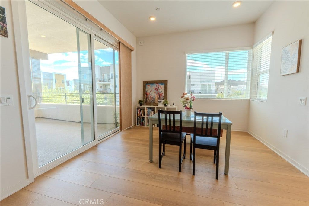 27504 Illumination Court