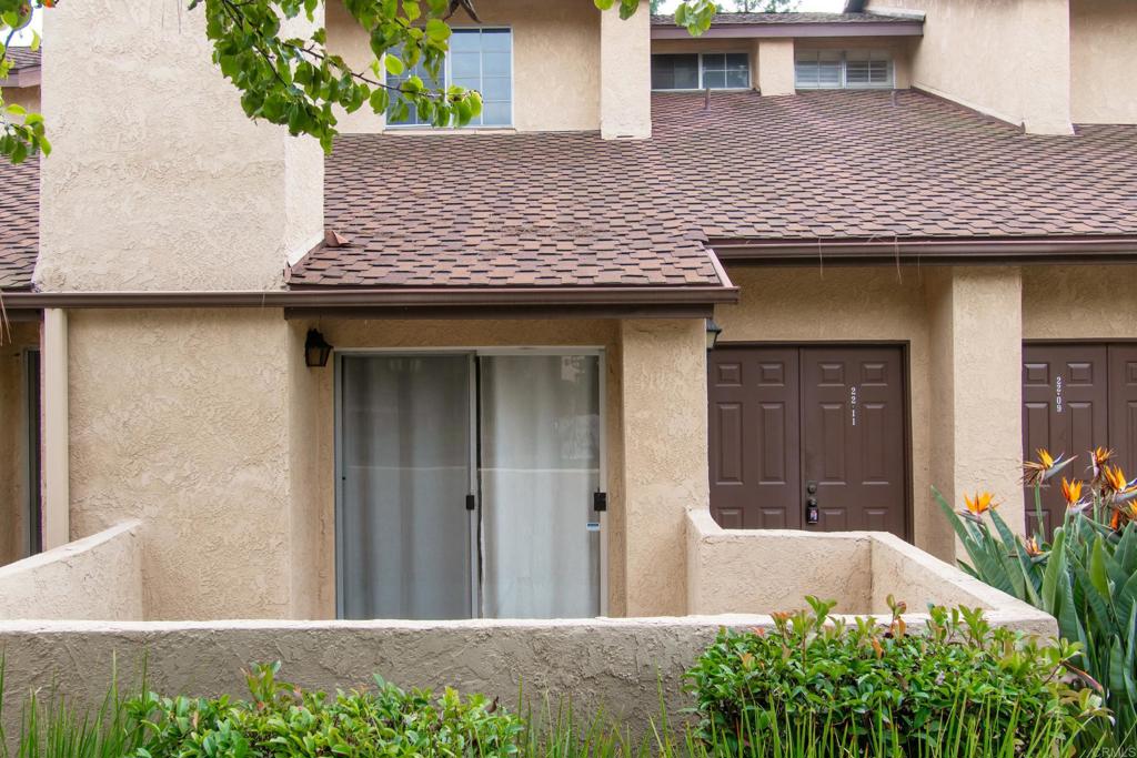 2211 Calle Jalapa 109