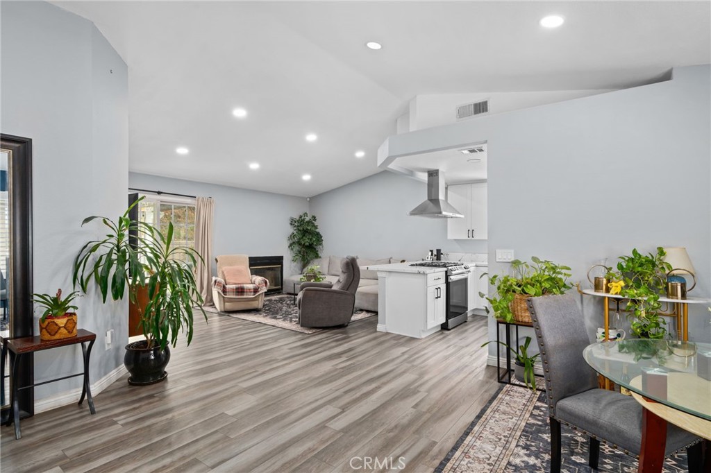 2330 W Sunrise Drive