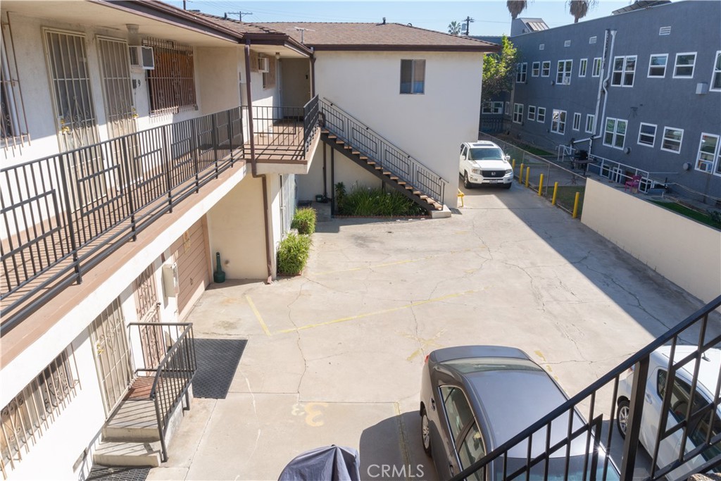 405 S Boyle Avenue