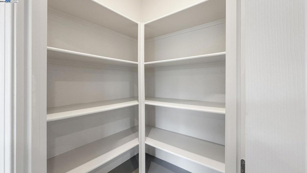 BAYVIEW - Residential