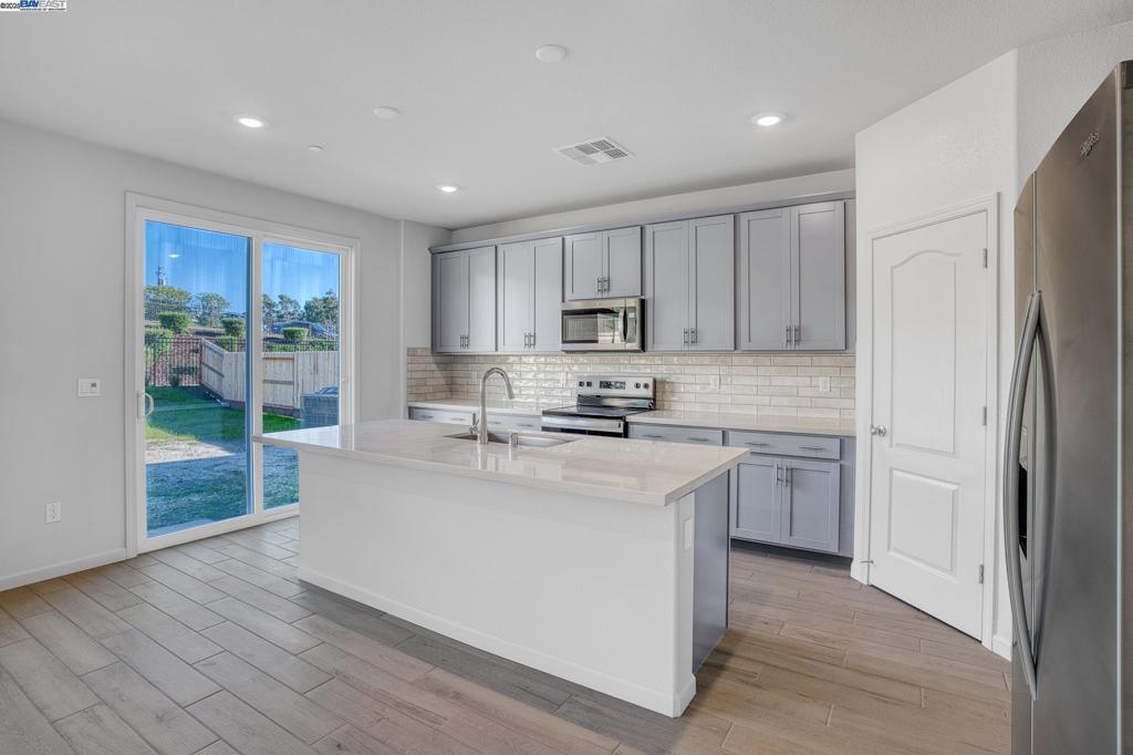 BAYVIEW - Residential