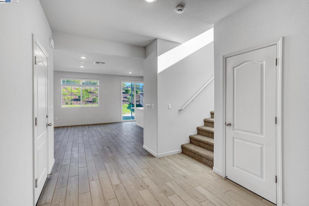 BAYVIEW - Residential