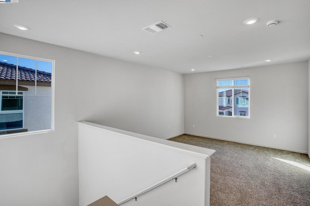 BAYVIEW - Residential