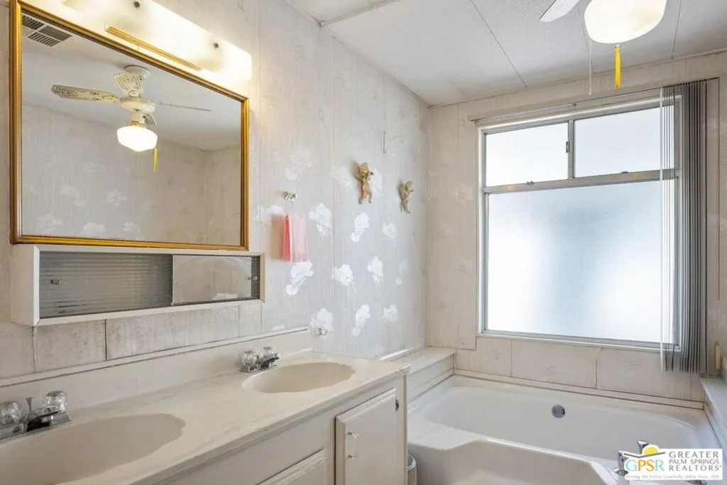 Cathedral City, California 92234, United States, 2 Bedrooms Bedrooms, ,2 BathroomsBathrooms,Residential,Active,120786