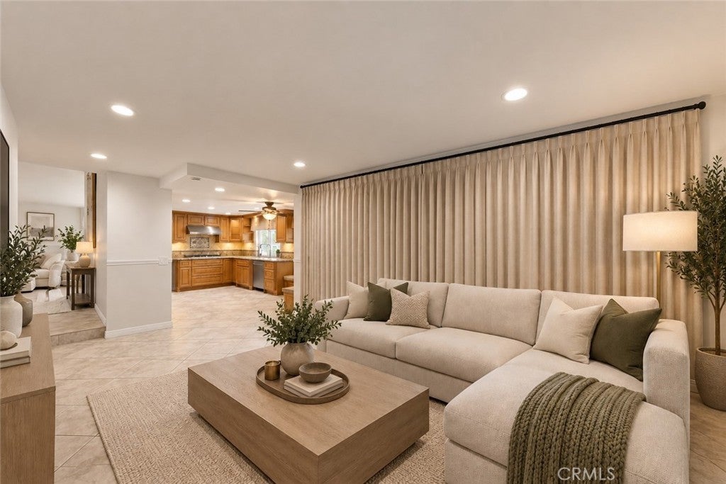 1420 Paseo Marlena