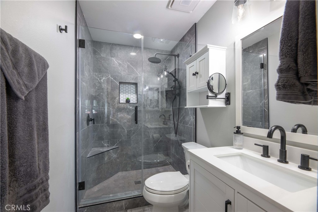 10546 Royal Oak Way