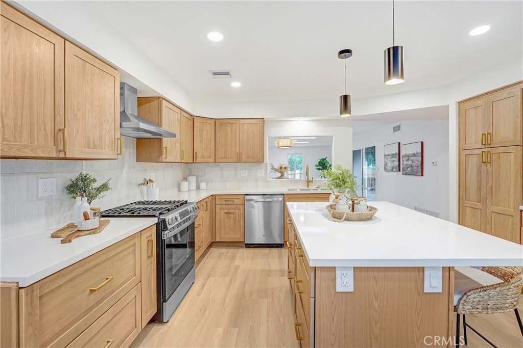 Photo of 22323 Miranda Street, Woodland Hills, CA 91367 (MLS # OC26155791)