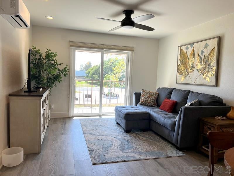 6350 Genesee Ave. Ave 316, San Diego CA 92122