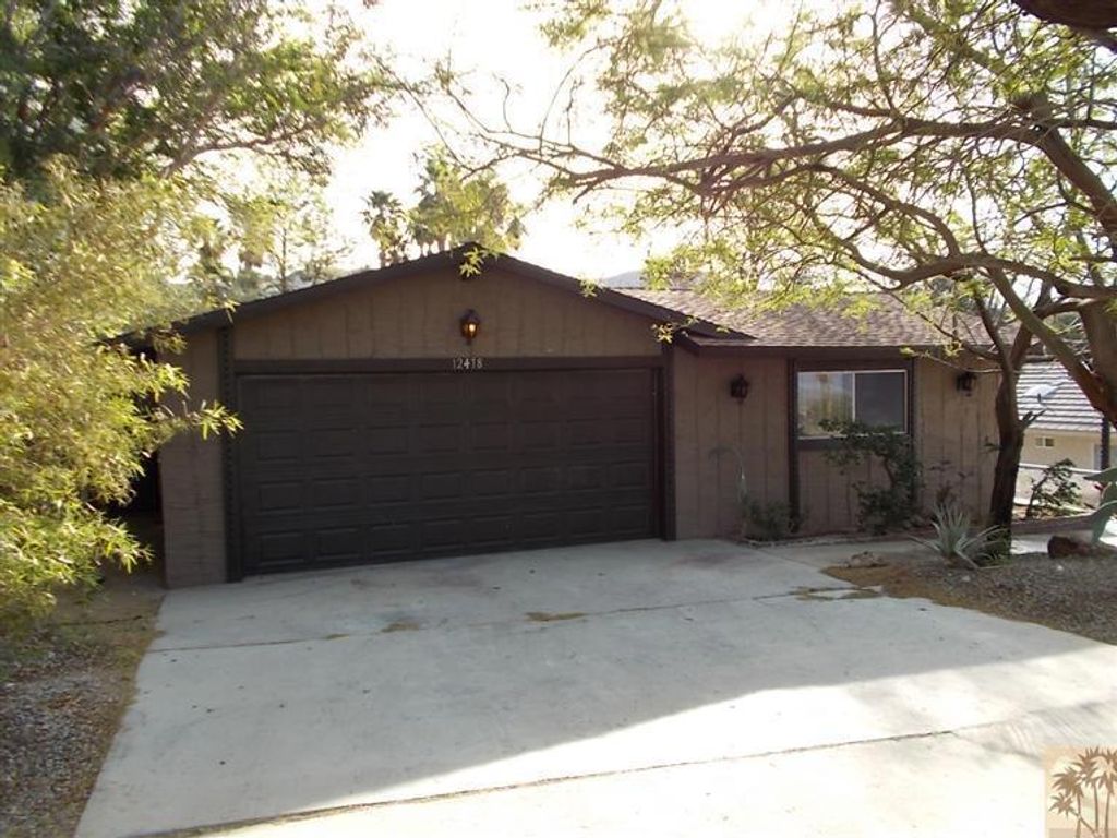Photo of 12478 Redbud Road, Desert Hot Springs, CA 92240 (MLS # 219137518PS)