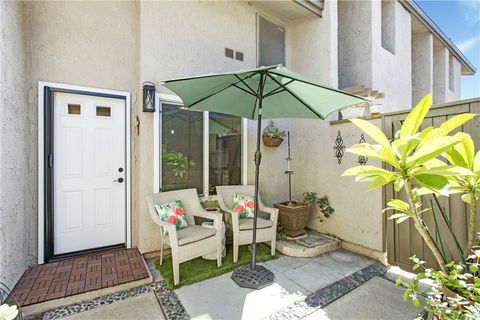 4900 E Chapman 4 Orange CA 92869