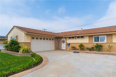 4671 Myra Cypress CA 90630