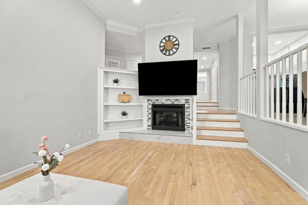 5280 Borneo Circle