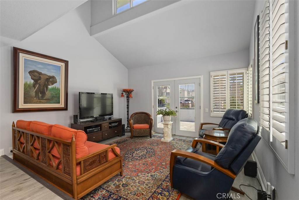 Downtown Area (DOWN) - Residential Lease