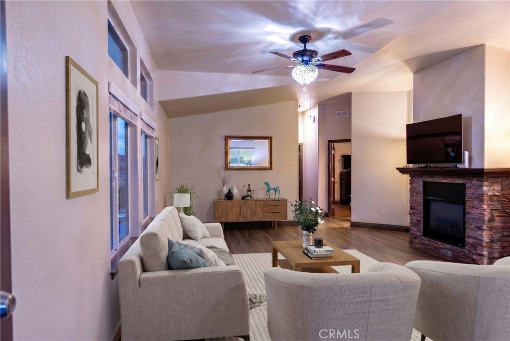 3595 Santa Fe Avenue 162