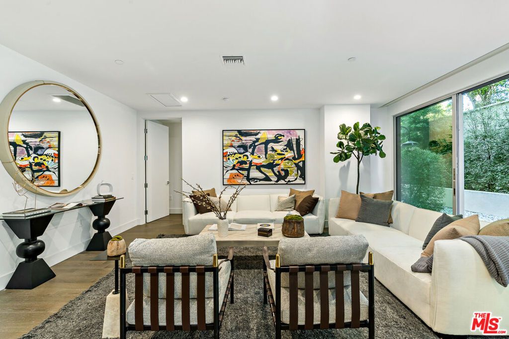 Photo of 728 N Sweetzer Avenue #115, West Hollywood, CA 90069 (MLS # 25570073)