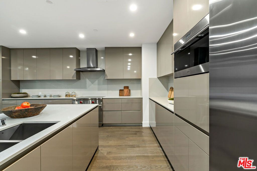 Photo of 728 N Sweetzer Avenue #115, West Hollywood, CA 90069 (MLS # 25570073)