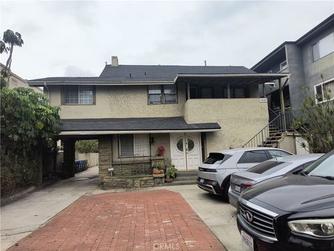 Photo of 1827 Crenshaw, Los Angeles, CA 90019 (MLS # PW26031985)