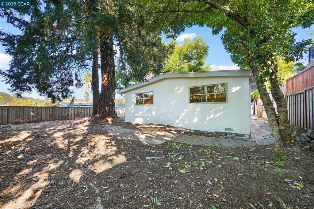 EL SOBRANTE - Residential