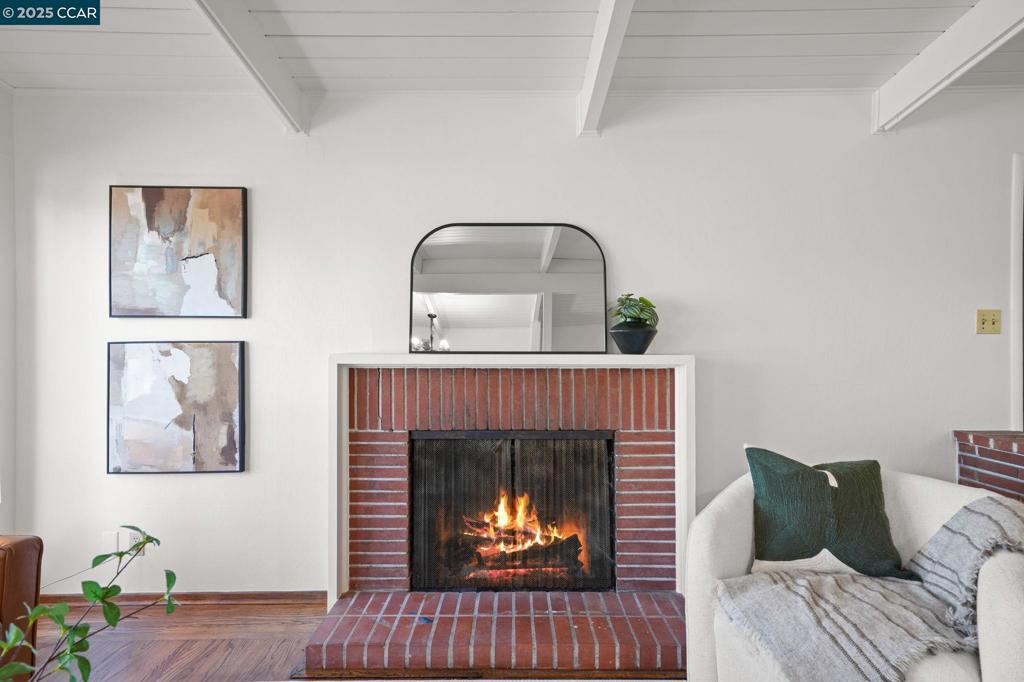 EL SOBRANTE - Residential