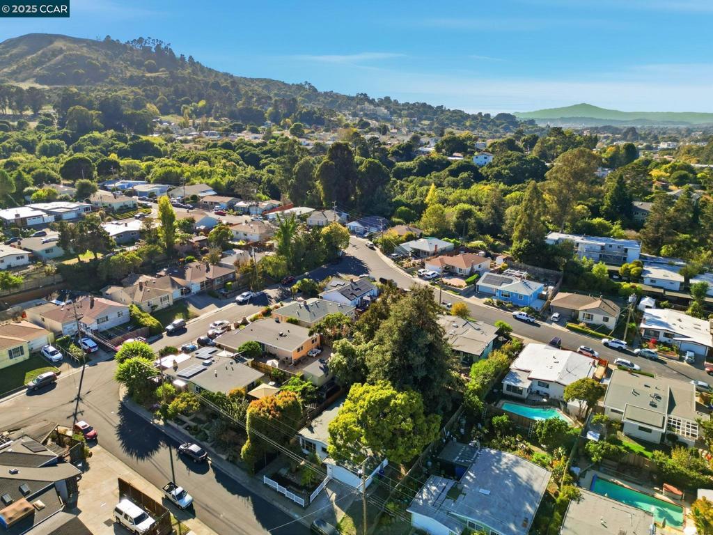 EL SOBRANTE - Residential