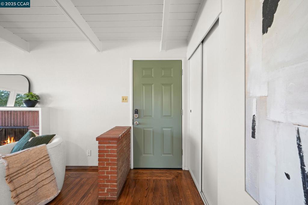 EL SOBRANTE - Residential