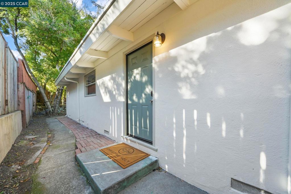 EL SOBRANTE - Residential