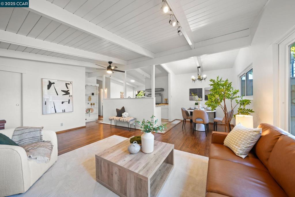 EL SOBRANTE - Residential