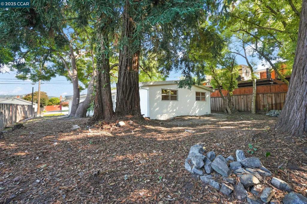 EL SOBRANTE - Residential